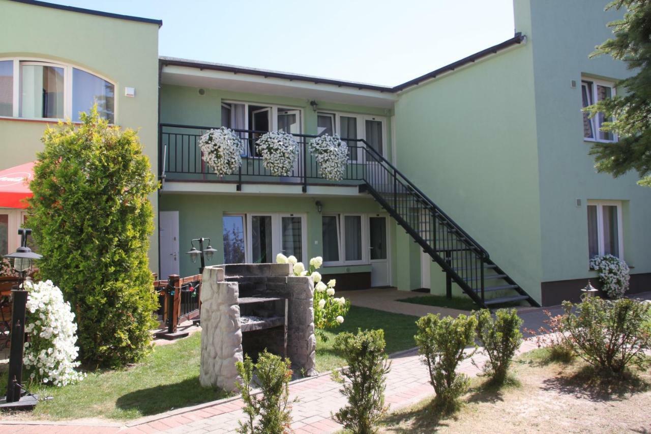 Oaza Leba - Idealny Dla Rodzin Z Dziecmi Apartment Exterior photo